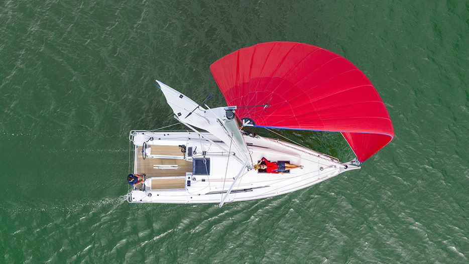 Beneteau 30.1 top view