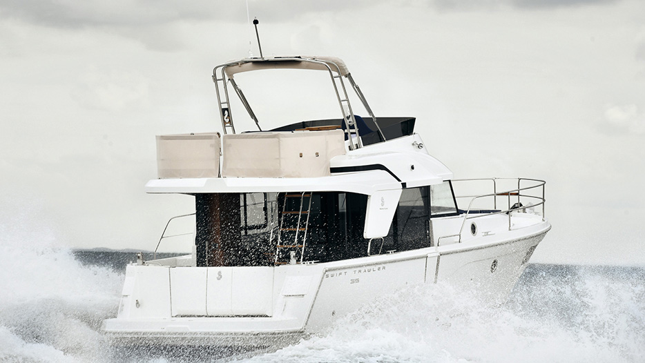 Beneteau Swift Trawler 35 back