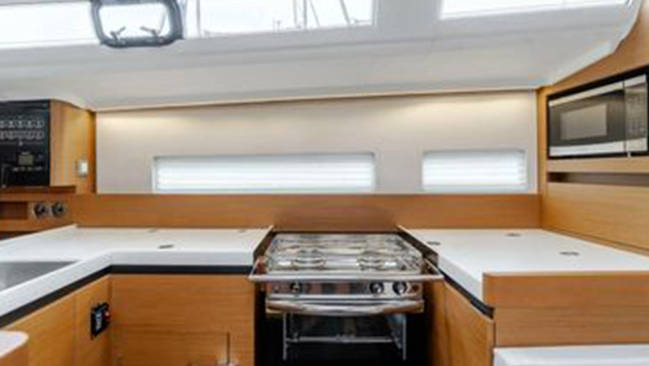 2024 Jeanneau Sun Odyssey 410 kitchen 